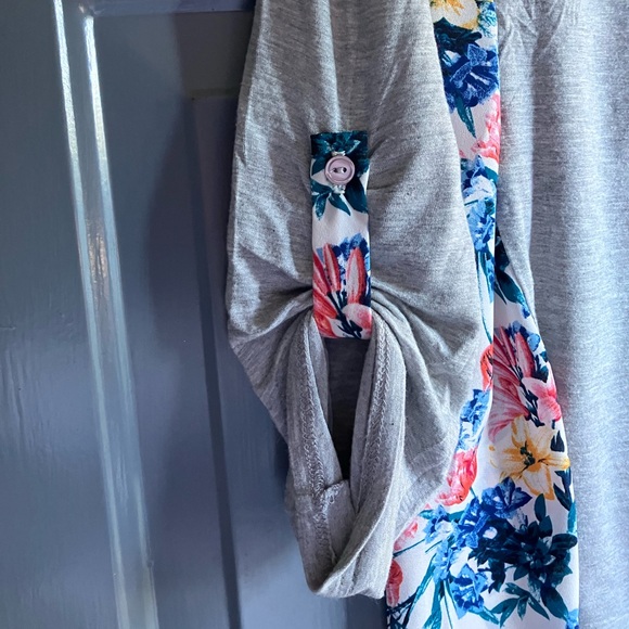 Hawthorn Mixed Print Knit Top - Stitchfix - Picture 3 of 4